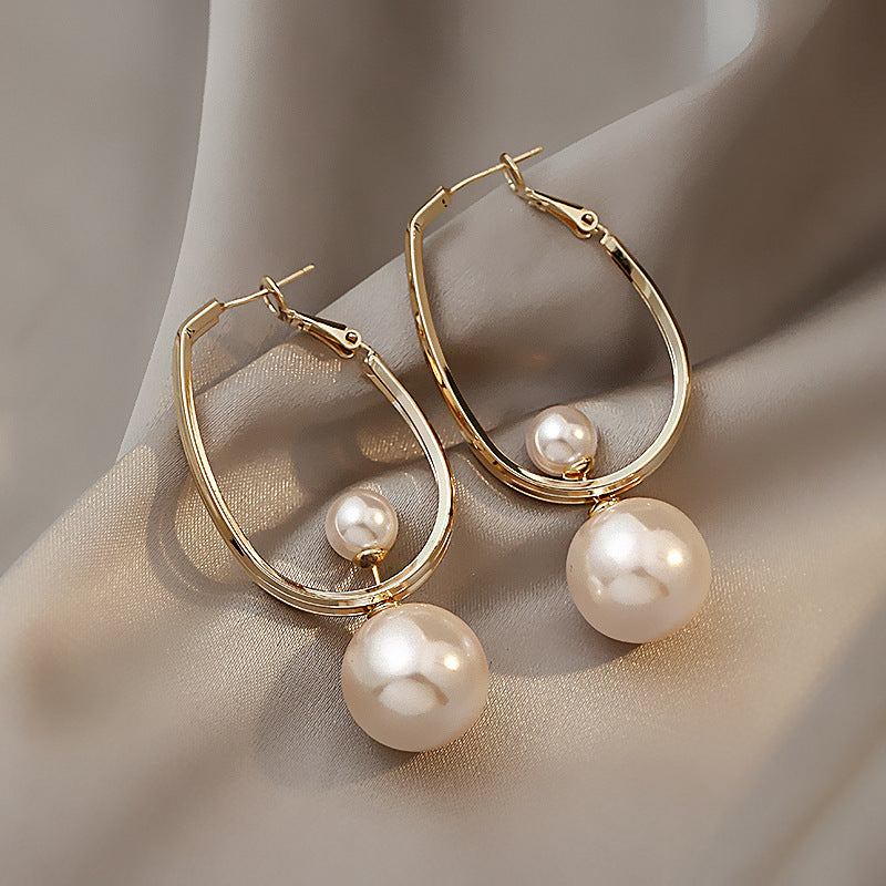 Charming Pearl Earring for Any Occasion