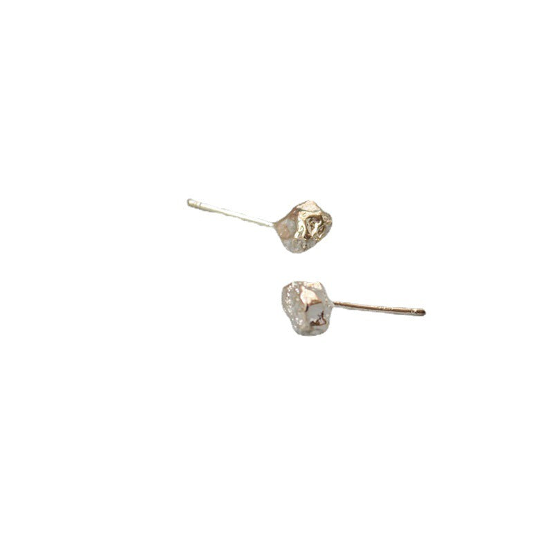 Charming Silver Earring for Any Occasion