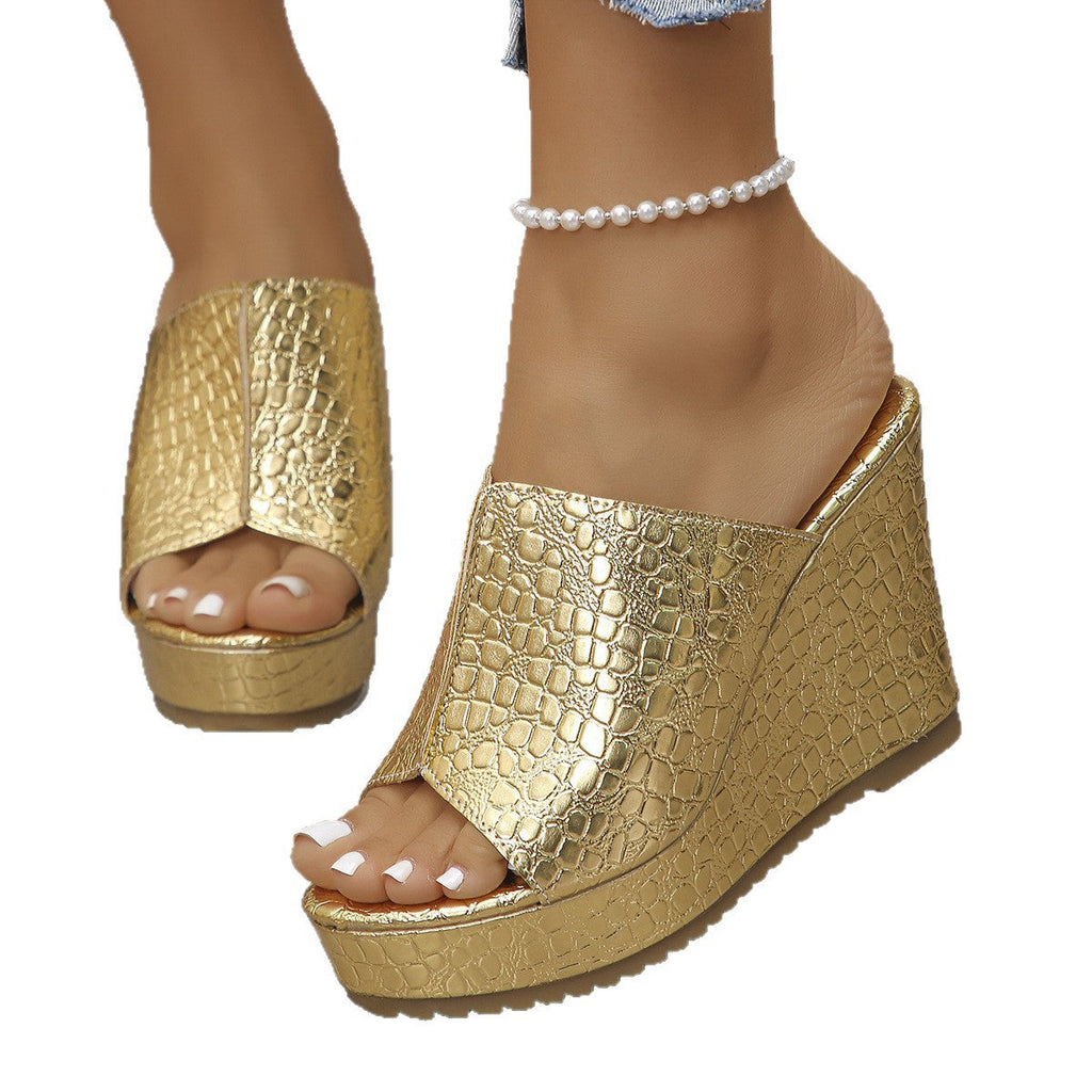 Graceful Orthopedic Sandals for Modern Look