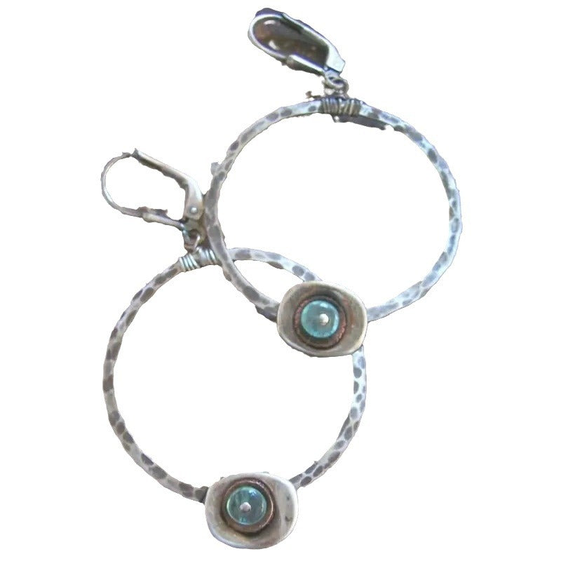 Charming Earring for Any Occasion