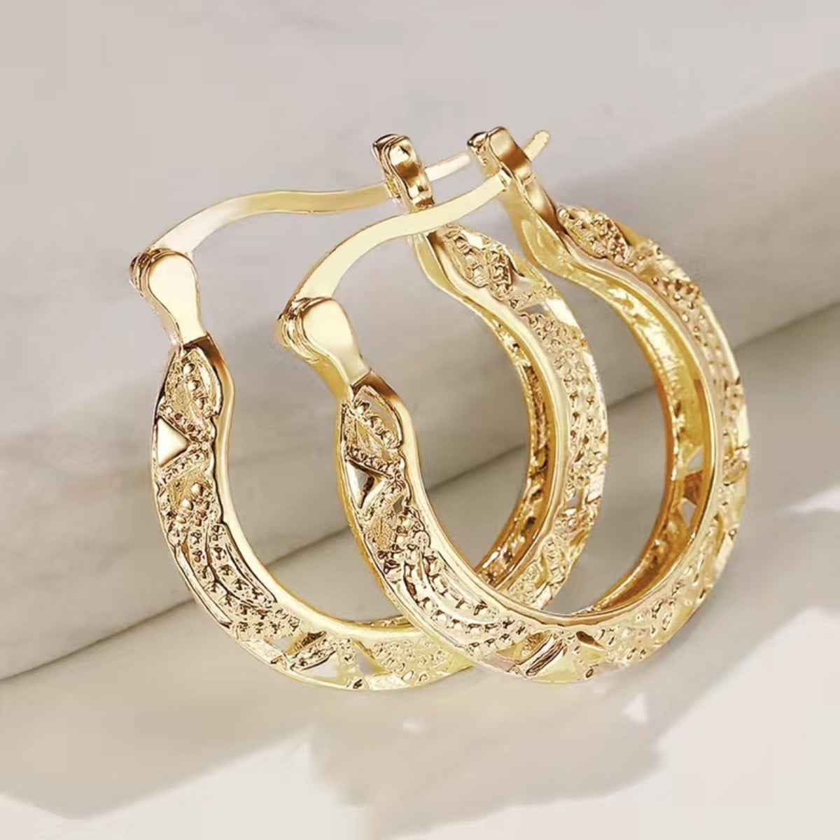 Beautiful Gold Earring with Unique Style