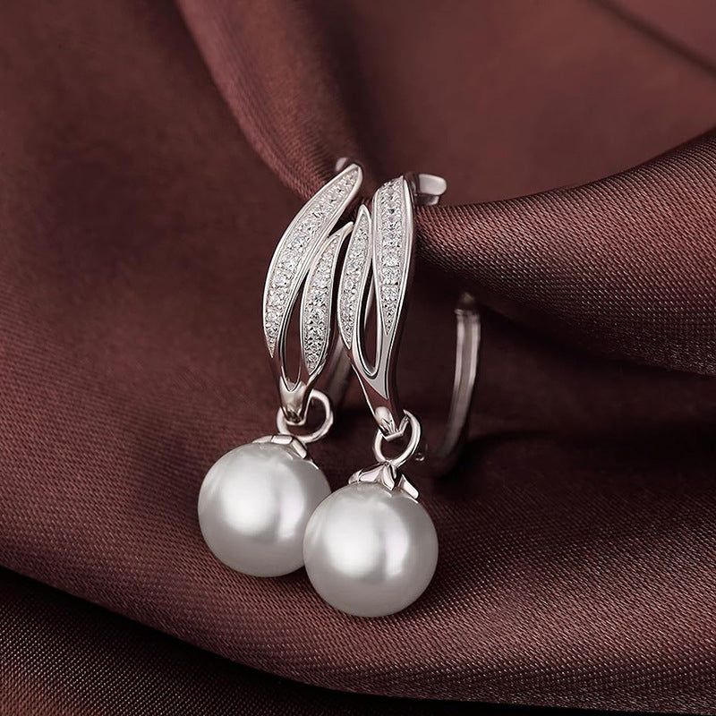 Delicate Artisan Pearl Earring
