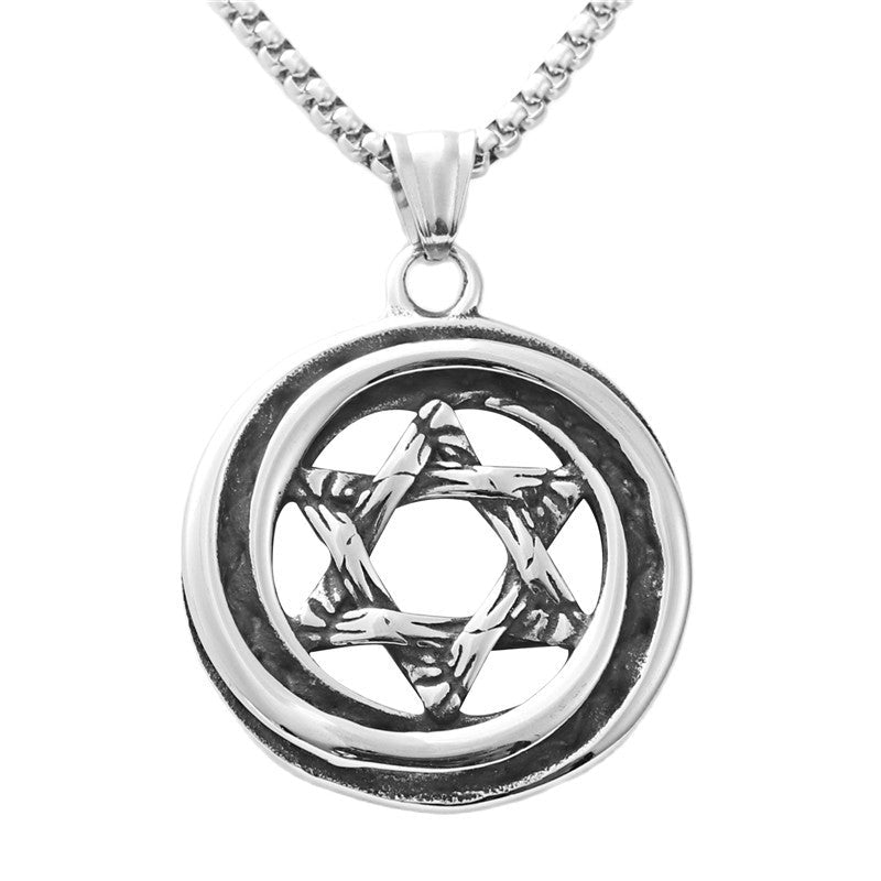 Charming Pendant for Any Occasion
