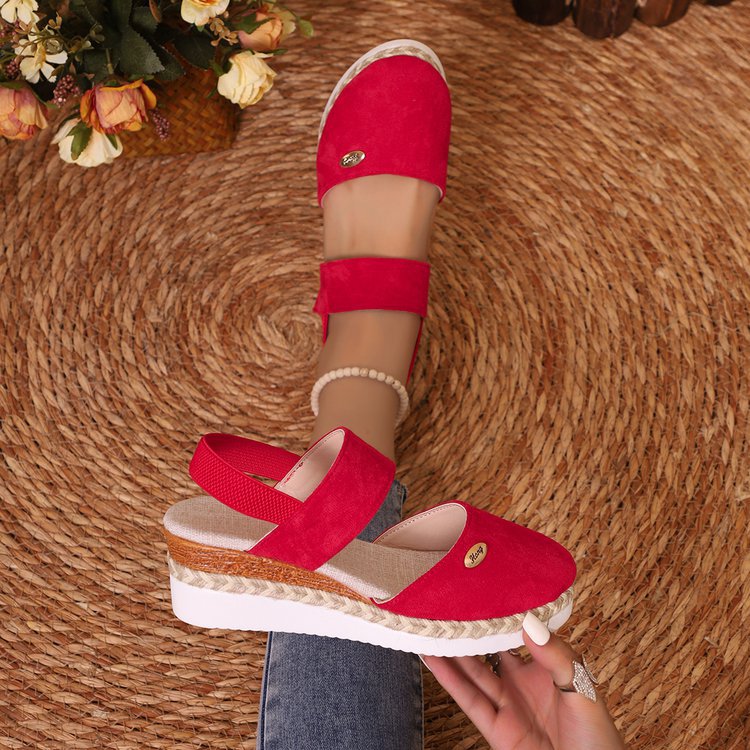 Chic Orthopedic Sandals with Unique Design