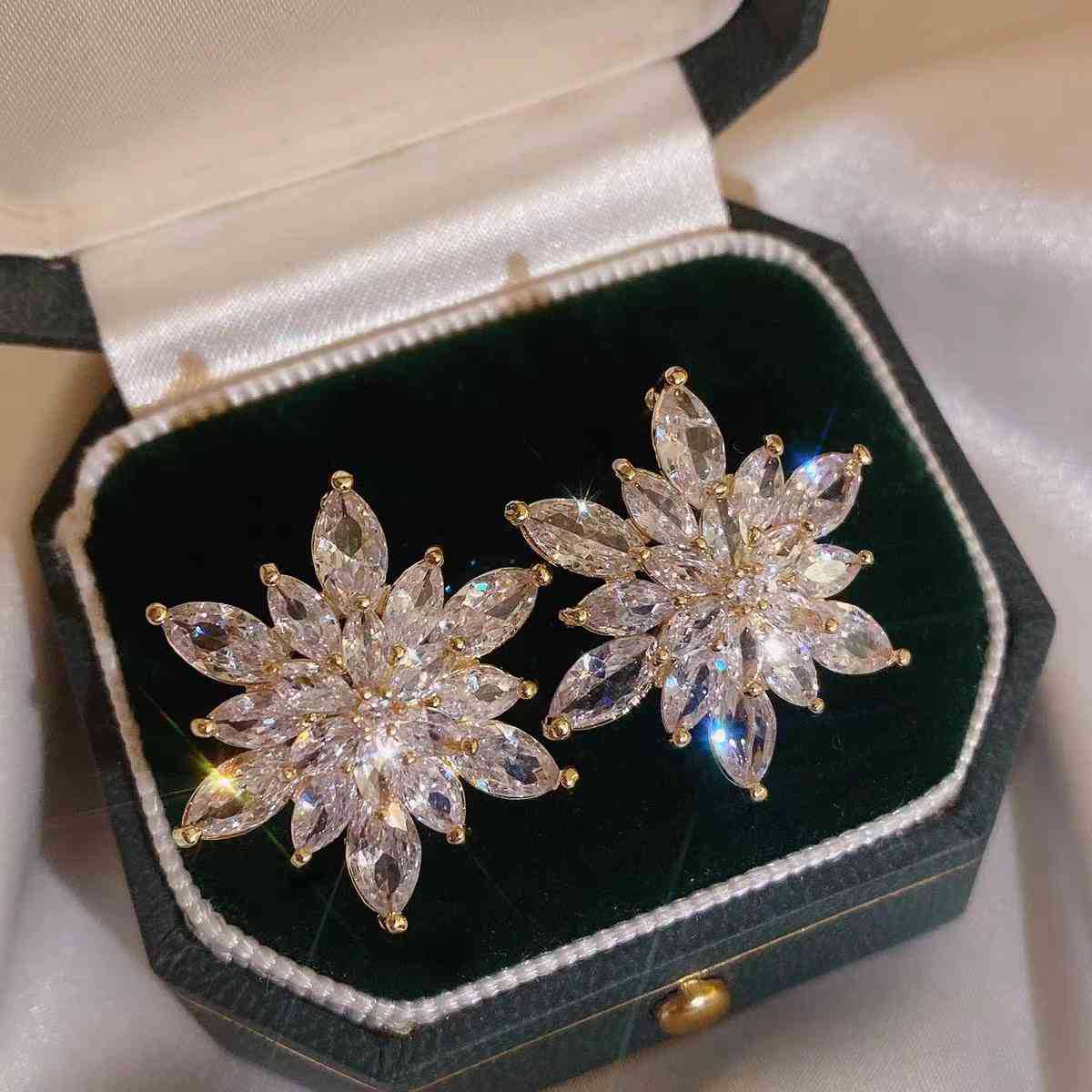 Vintage Handmade Earring