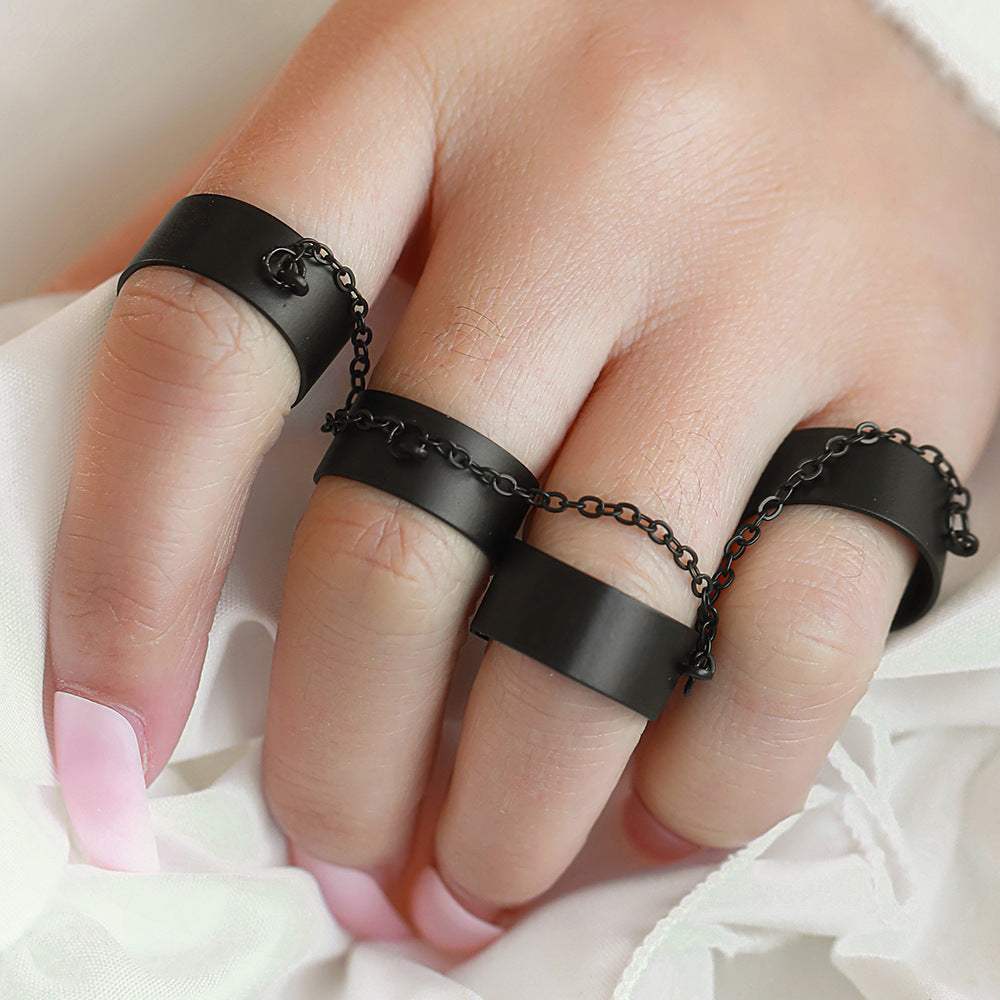 Classic Chain with Timeless Appeal
