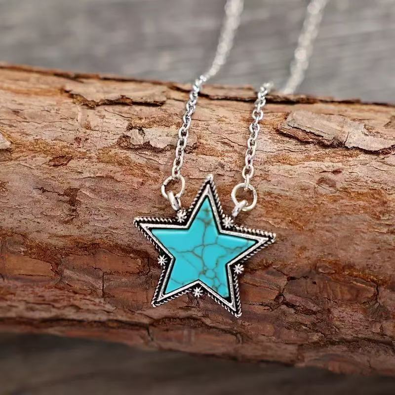 Charming Pendant for Any Occasion