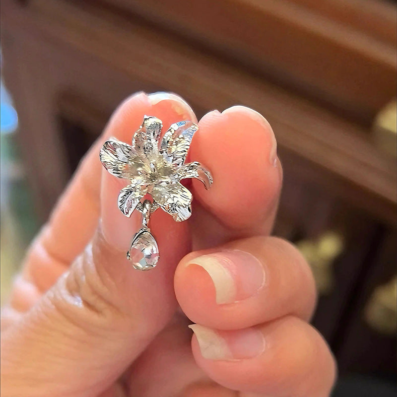 Classic Earring with Timeless Appeal