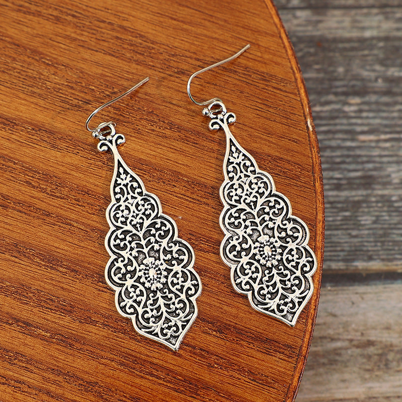 Classic Earring with Timeless Appeal