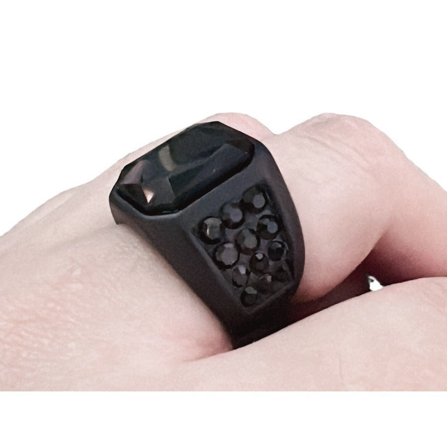 Charming Ring for Any Occasion