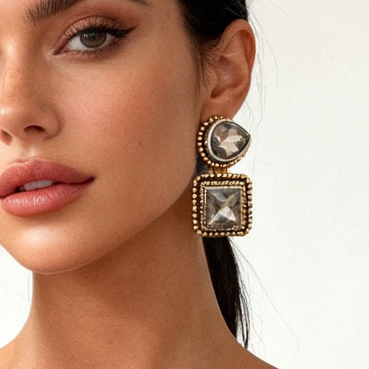 Charming Piece for Any Occasion