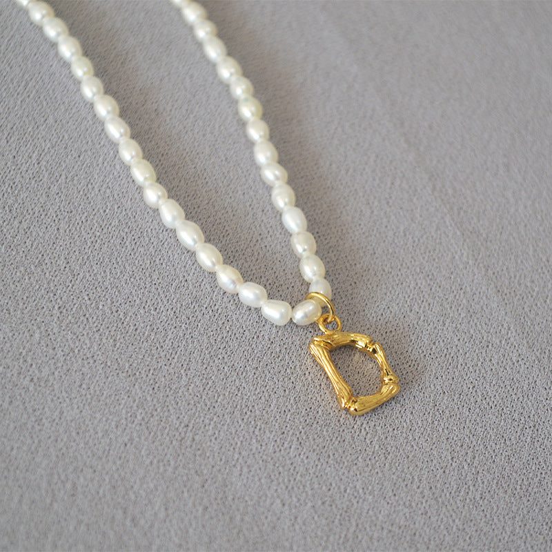 Romantic Pearl Necklace for Special Moments
