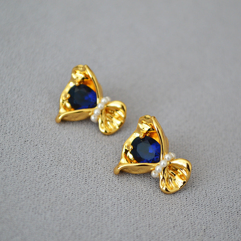 Delicate Artisan Gold Earring