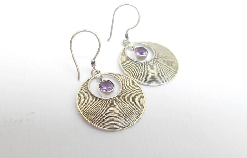Classic Earring with Timeless Appeal