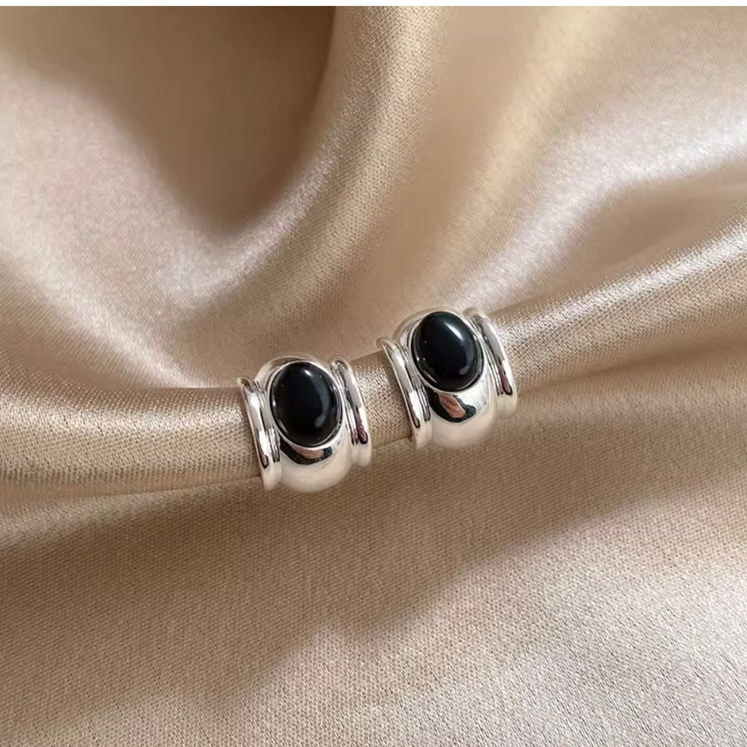 Classic Earring with Timeless Appeal