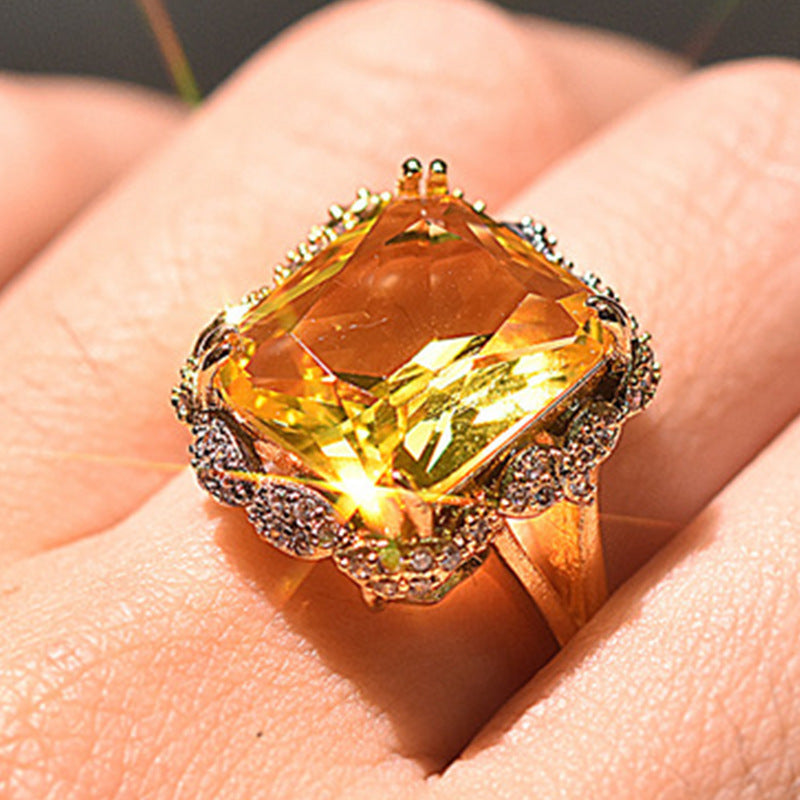 Stunning Gold Ring for Daily Wear