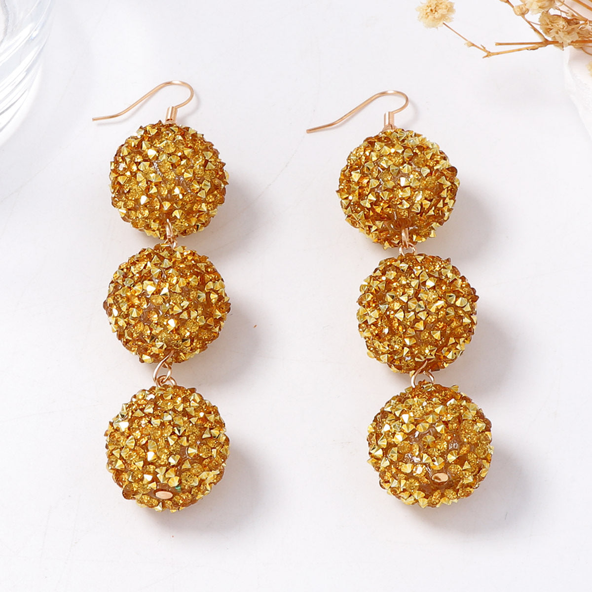 Charming Piece for Any Occasion