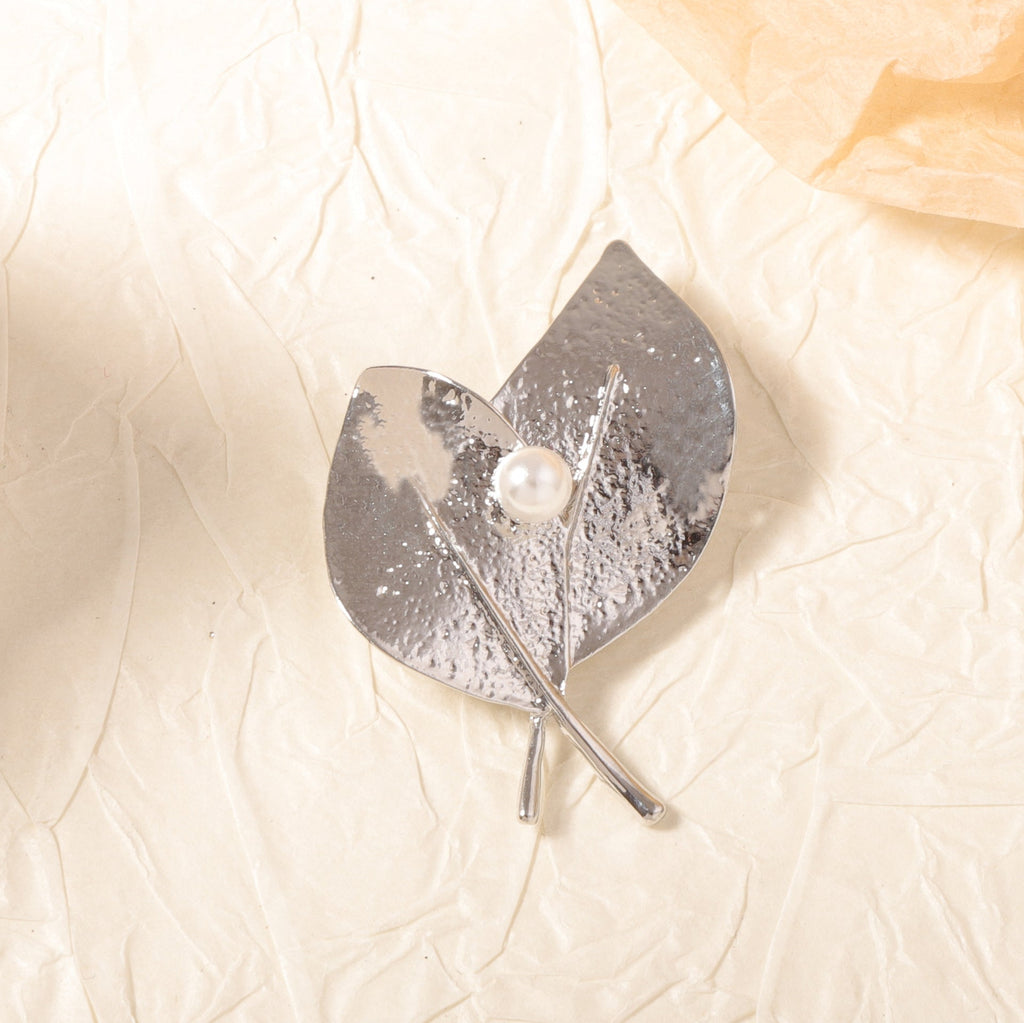 Delicate Artisan Pearl Piece