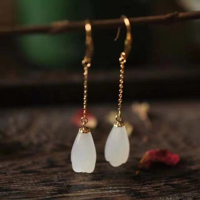 Elegant Silver Earring for Every Occasion