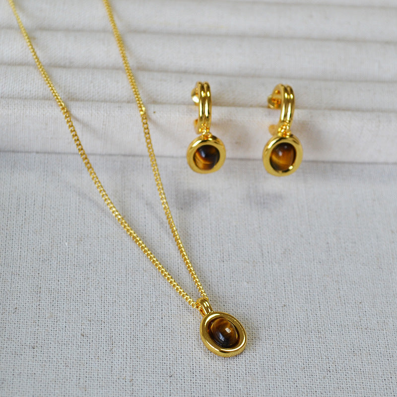 Classic Necklace with Timeless Appeal