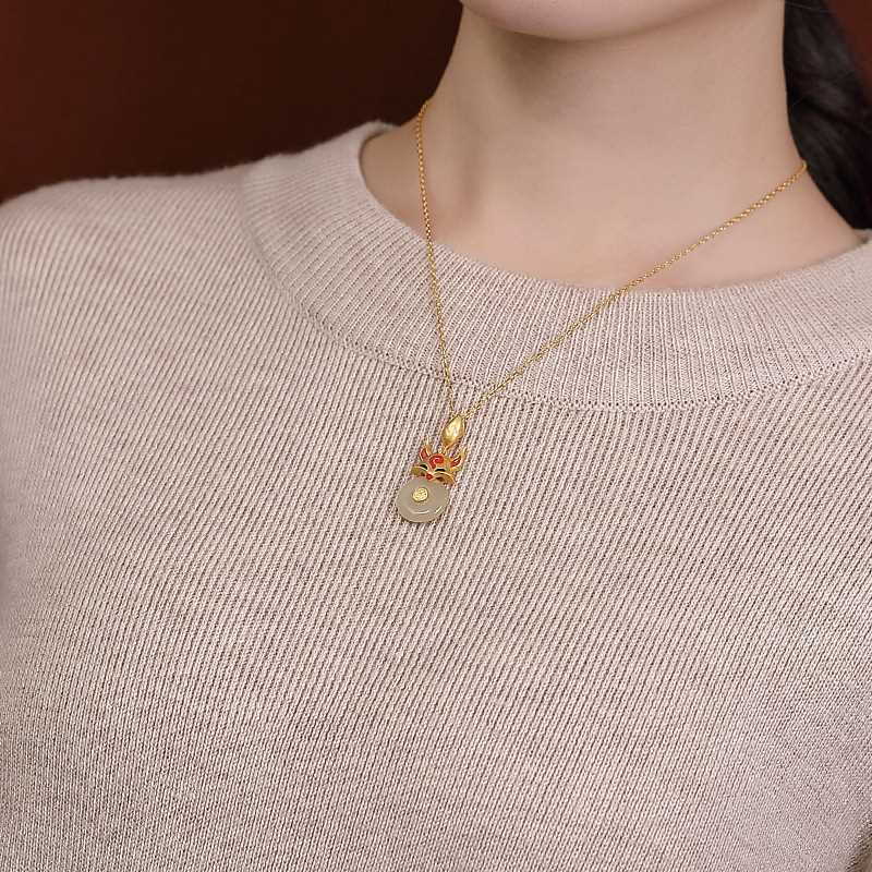 Stunning Necklace for Daily Wear