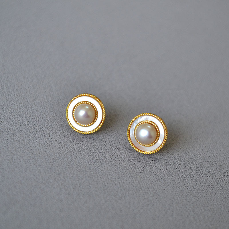 Elegant Silver Earring for Every Occasion
