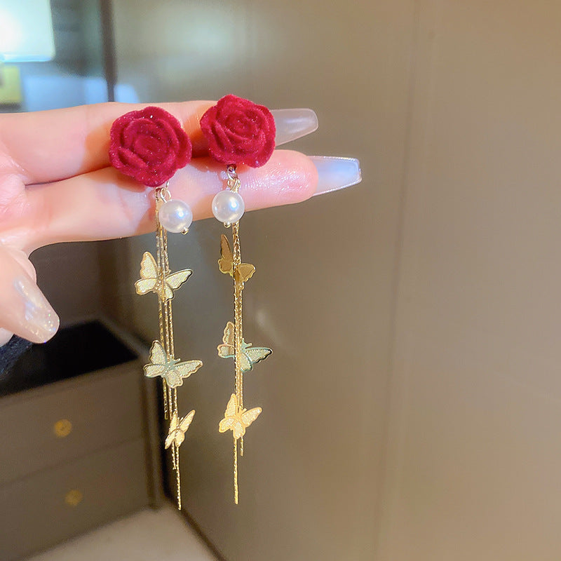 Stunning Pearl Earring for Daily Wear
