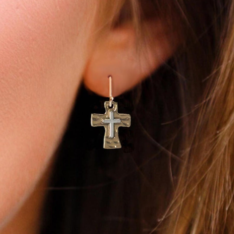Romantic Gold Earring for Special Moments