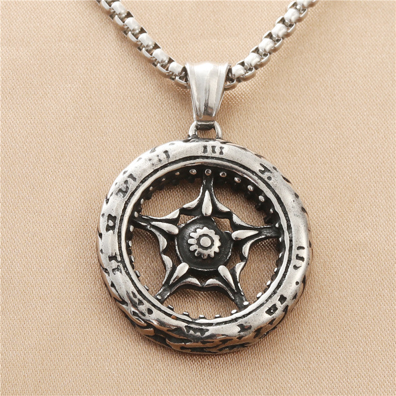 Beautiful Pendant with Unique Style
