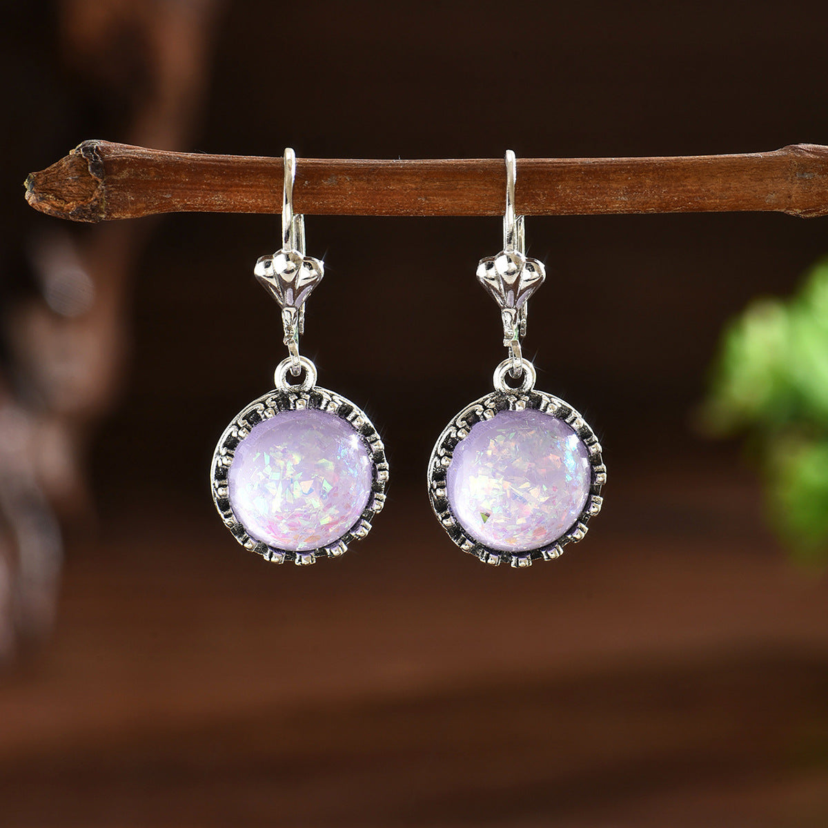 Charming Earring for Any Occasion
