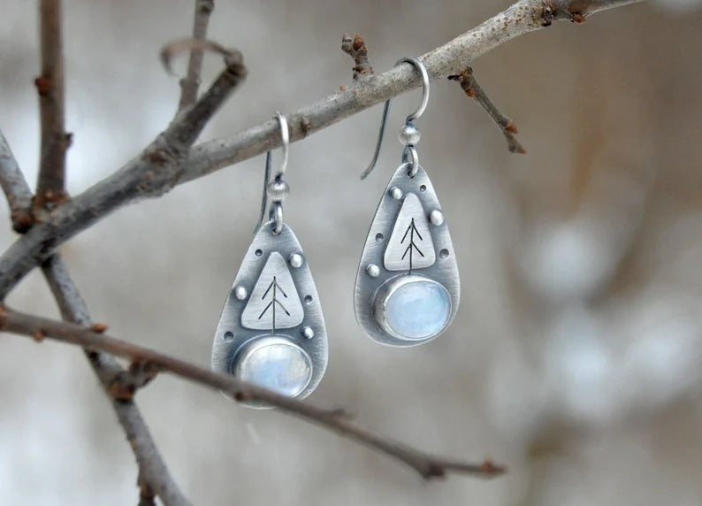 Charming Earring for Any Occasion