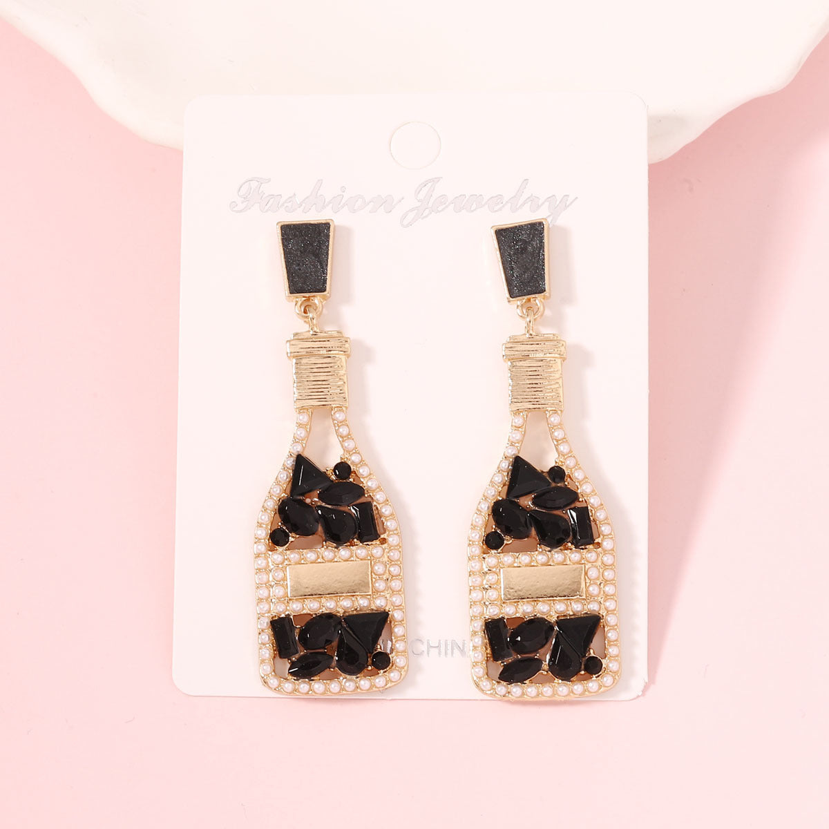 Romantic Pearl Earring for Special Moments