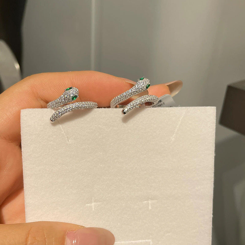 Beautiful Ring with Unique Style