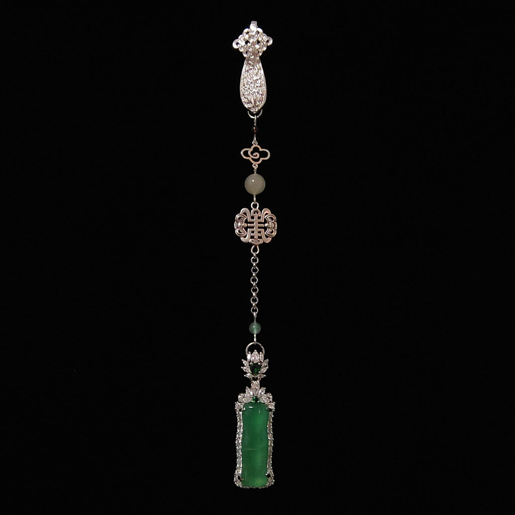 Elegant Pendant for Every Occasion
