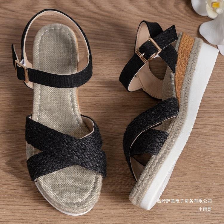 Graceful Orthopedic Sandals for Modern Look