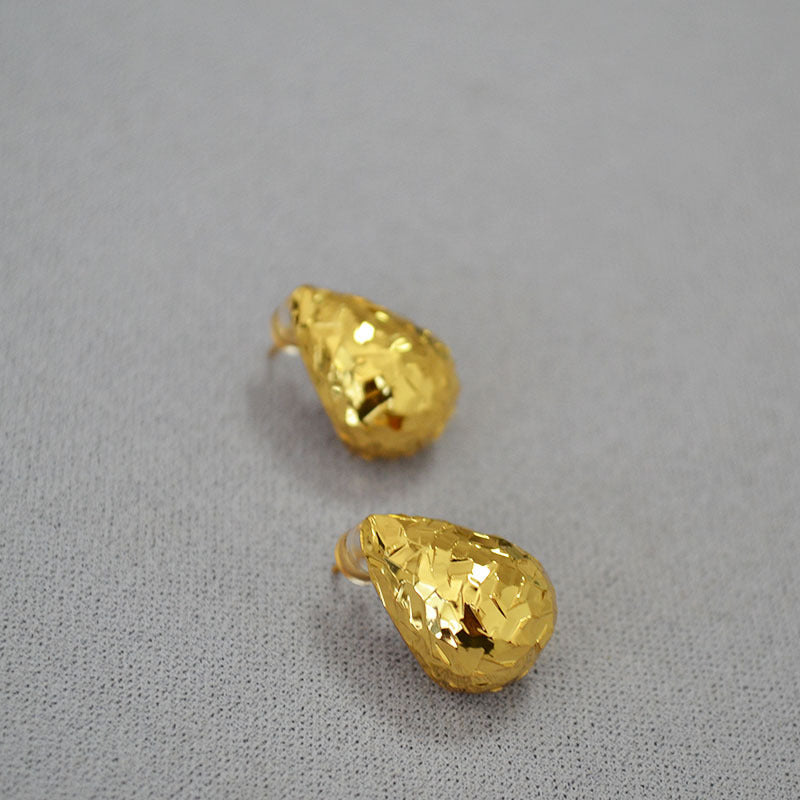 Vintage Handmade Gold Earring