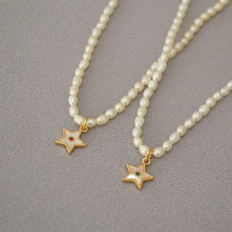 Classic Pearl Necklace with Timeless Appeal