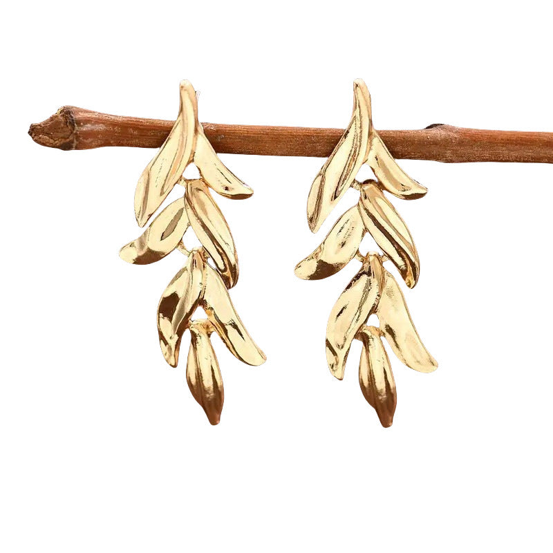 Classic Earring with Timeless Appeal