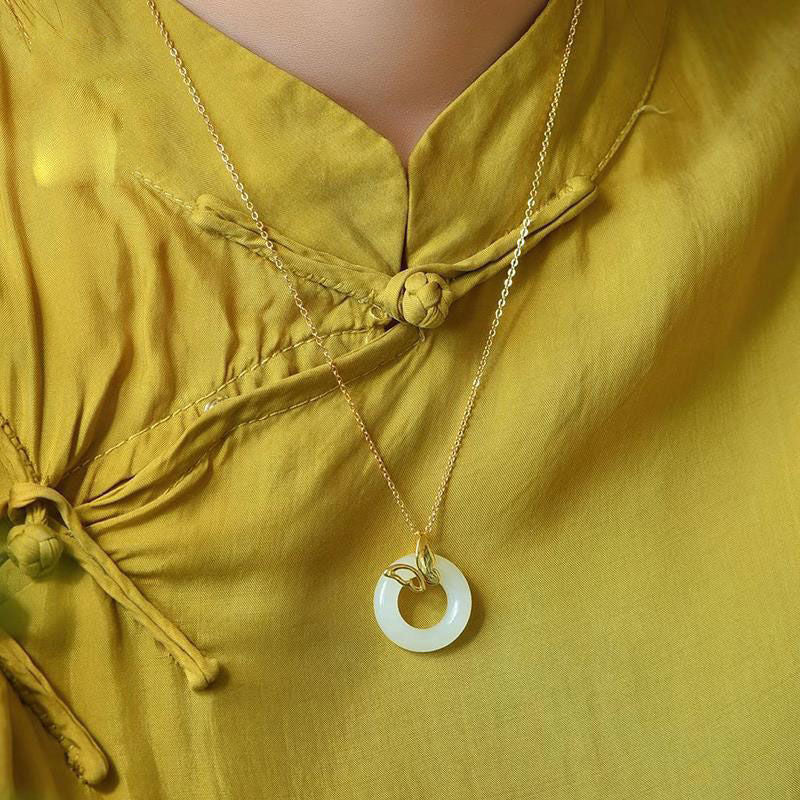 Stunning Gold Necklace for Daily Wear