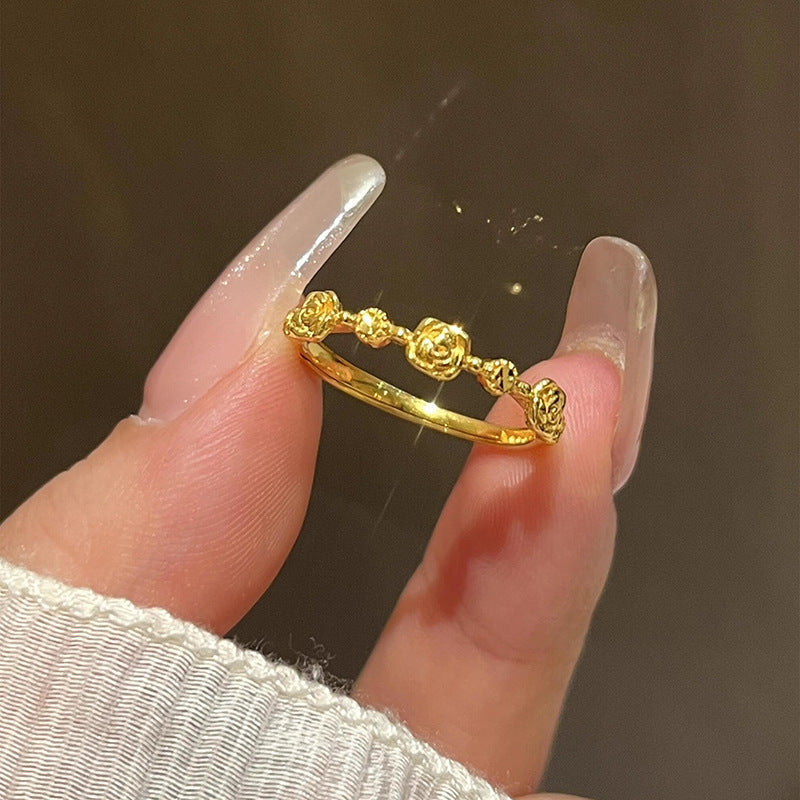 Charming Gold Ring for Any Occasion