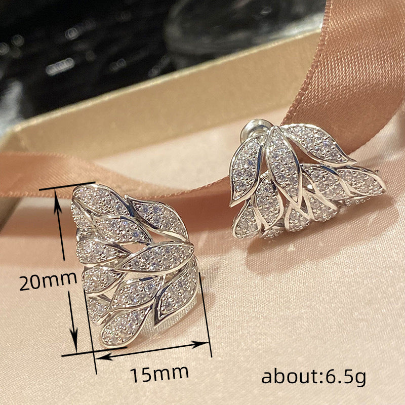 Classic Earring with Timeless Appeal
