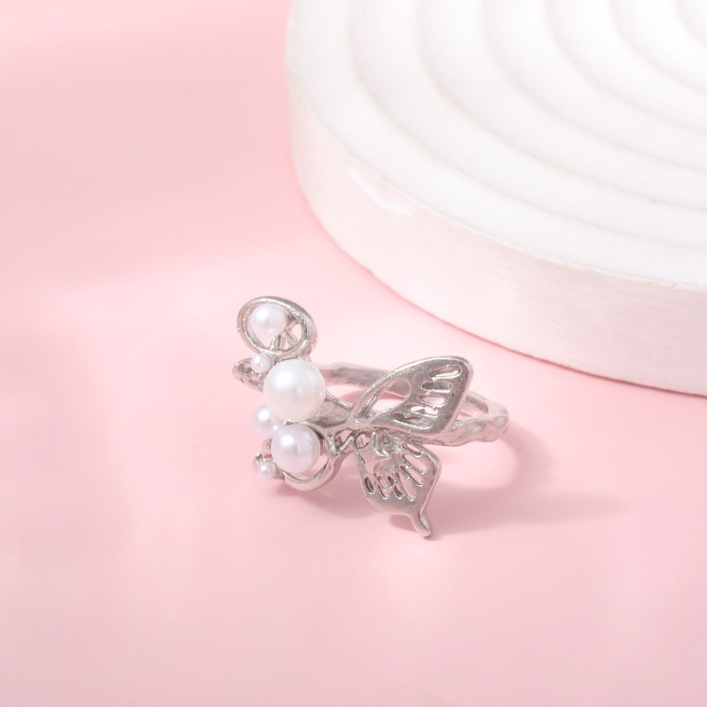 Romantic Pearl Ring for Special Moments