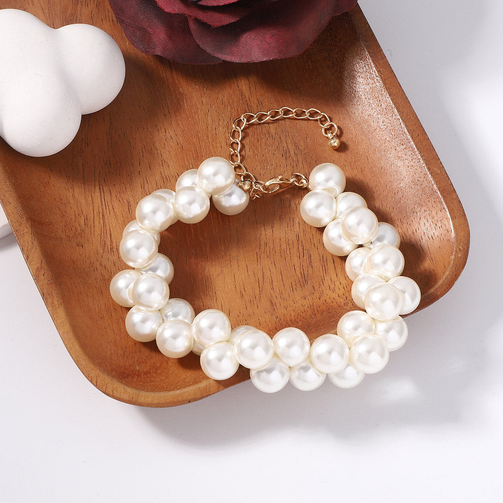 Charming Pearl Necklace for Any Occasion