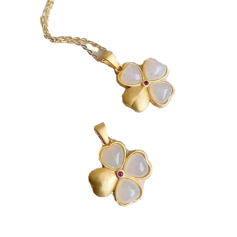 Charming Silver Necklace for Any Occasion
