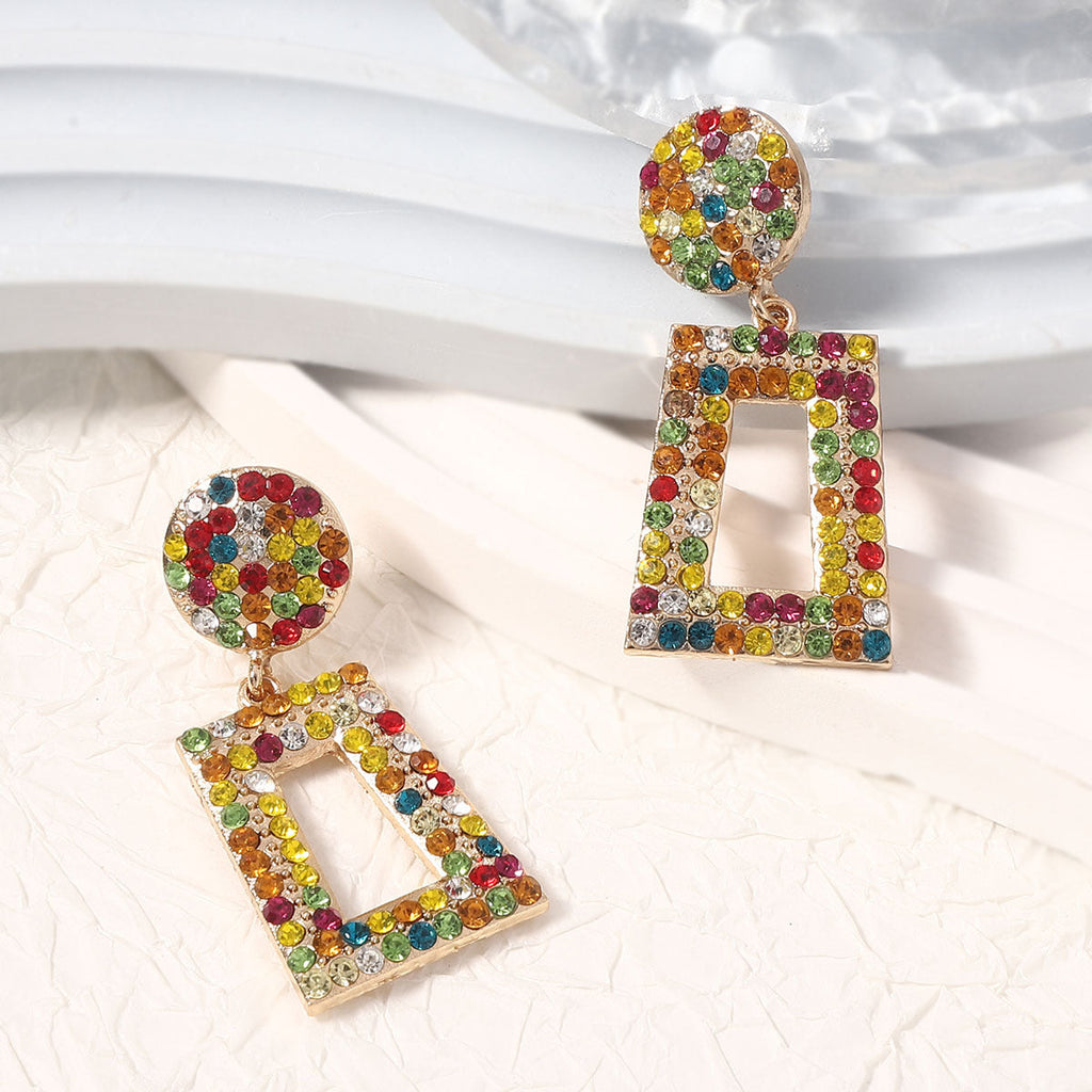 Charming Earring for Any Occasion