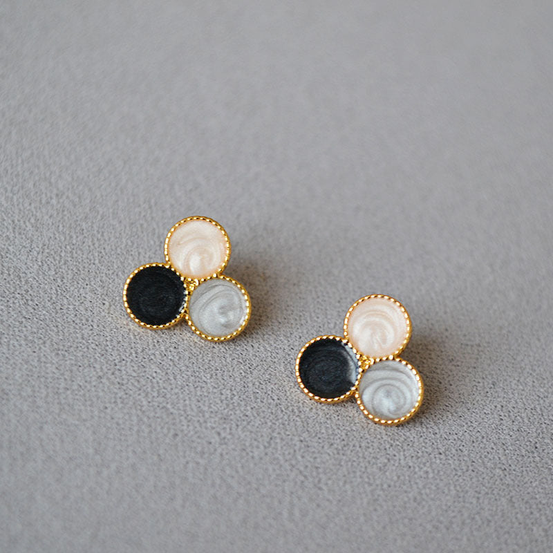 Classic Silver Earring with Timeless Appeal