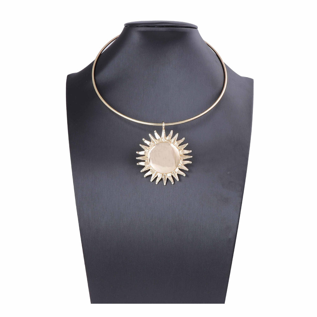 Stunning Necklace for Daily Wear