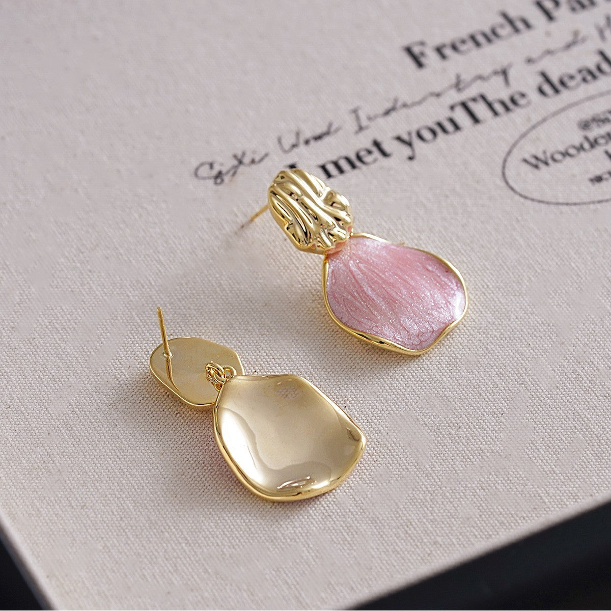Classic Earring with Timeless Appeal