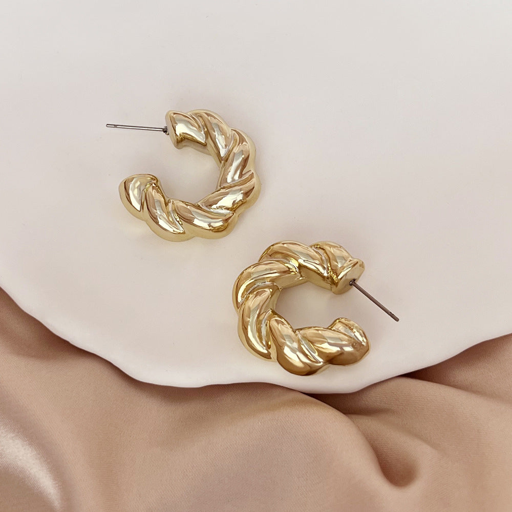 Romantic Earring for Special Moments