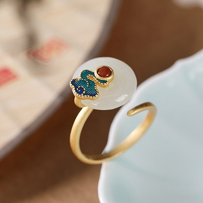 Beautiful Gold Earring with Unique Style